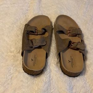 american eagle sandals